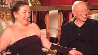 Свингеры арендовали уютный ночной клуб для своих секс развлечений